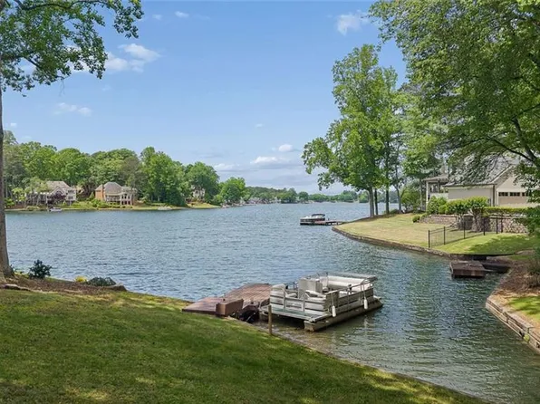 103 Flying Scot Ct, Alpharetta, GA 30005