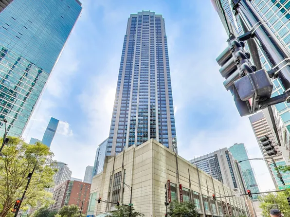 (undisclosed Address), Chicago, IL 60611