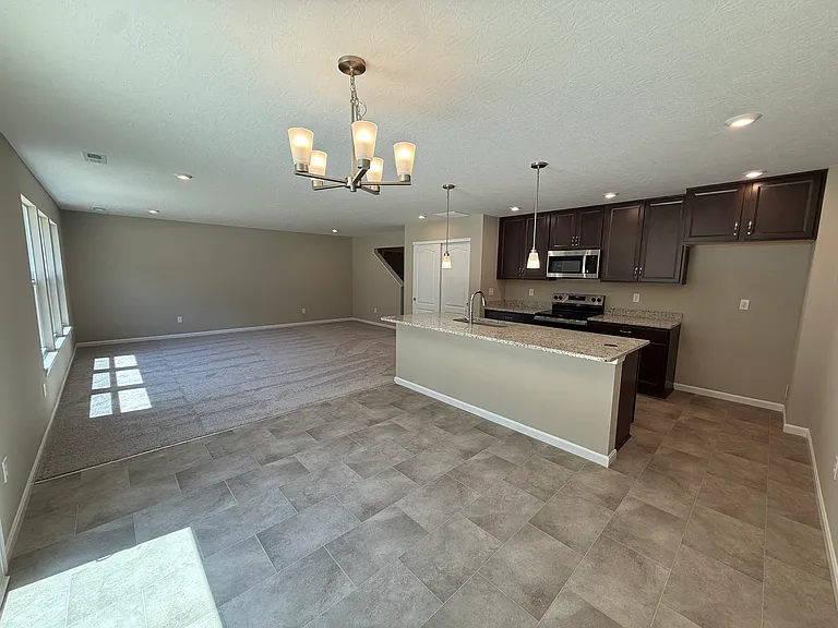 3379 Fall Leaf Ct — Photo 4