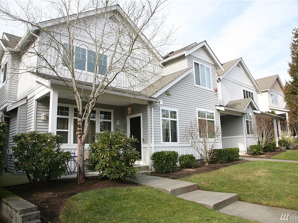 1st image of 901 233rd Ave NE