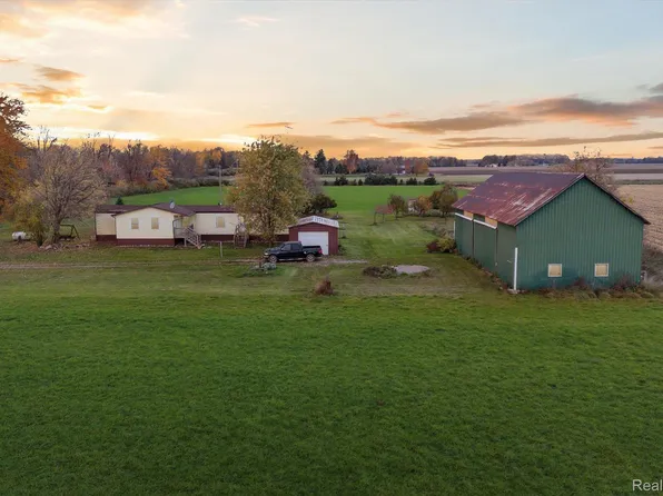 1299 Fetting Rd, Carsonville, MI 48419