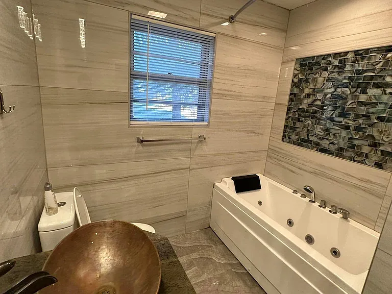 228 S Mercedes Dr — Photo 7