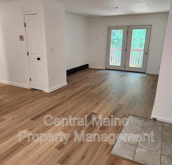 37 Northern Avenue Hts #2 — Photo 1