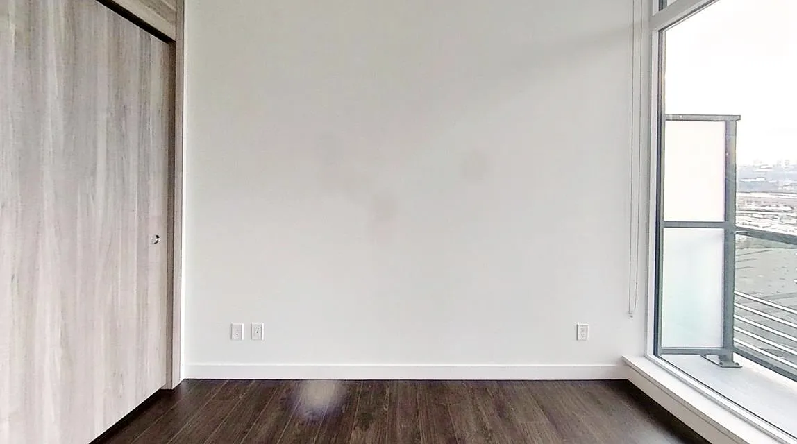 2 bed, 727 sqft, $2,950 — Photo 3