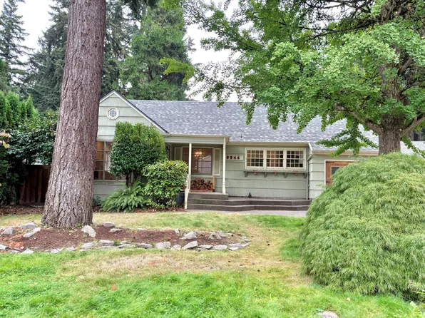 9944 NE Shaver St, Portland, OR 97220