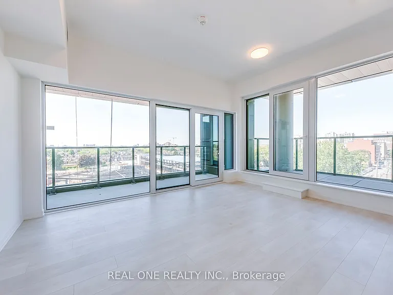 1285 Dupont St #603 — Photo 3