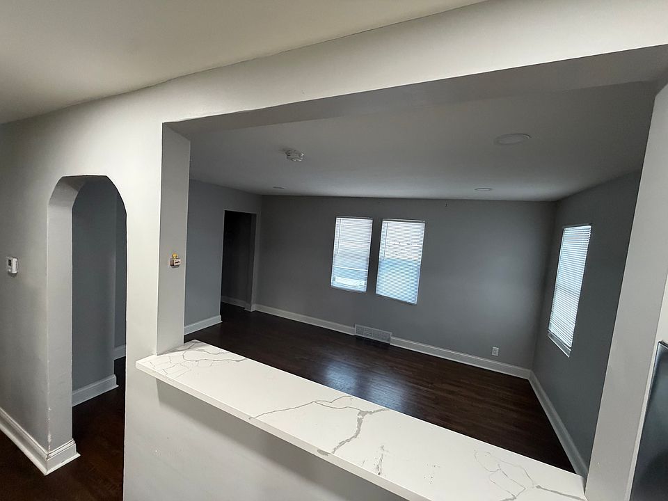 1st image of 4240 Wabash Ave