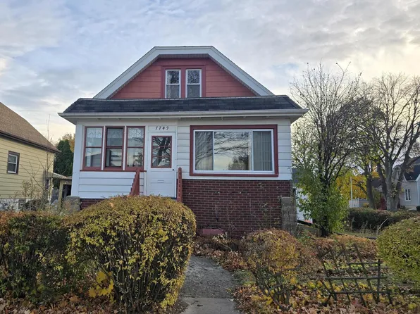 7749 West Rogers STREET, West Allis, WI 53219