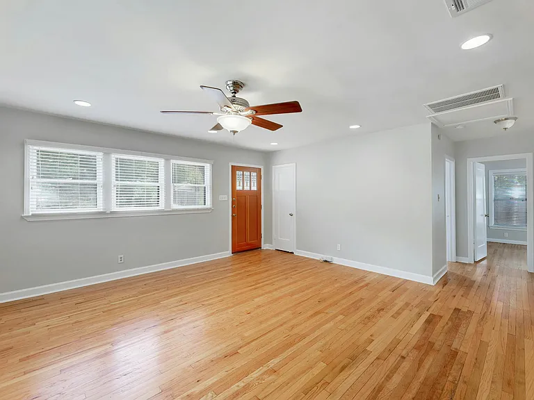 4604 Evans Ave — Photo 5