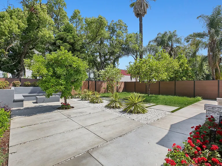 540 W Avenue 28 — Photo 54