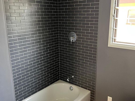 5th image of 858 E Mendocino St