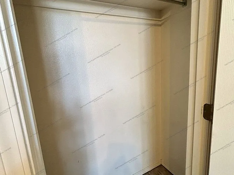 4806 Park Ave — Photo 18