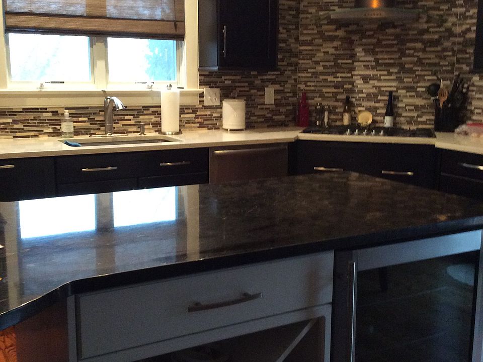Custom kitchen with granite 