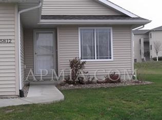 5812 Wheatland Dr SW, Cedar Rapids, IA 52404