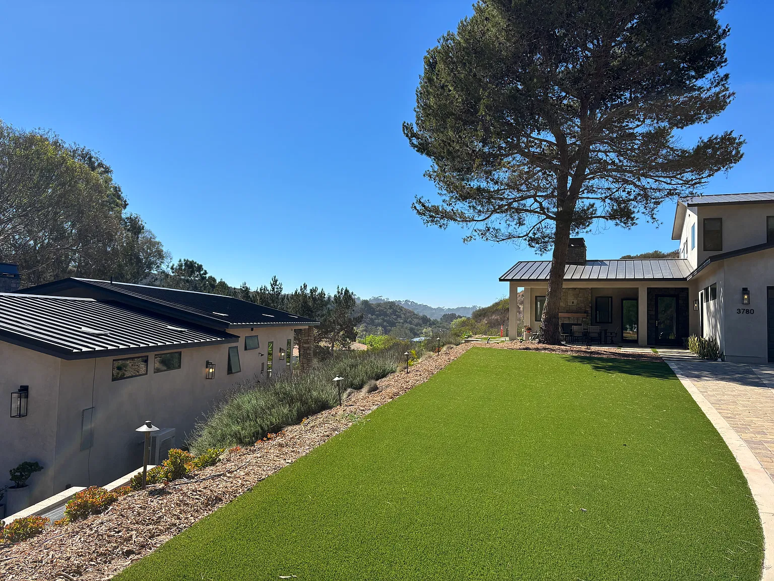 3 bed, 3.5 bath, 3354 sqft, $14,000 — Photo 2