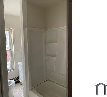 164 N Evans St #1 — Photo 6
