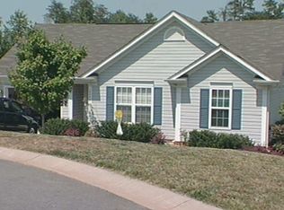 3204 Piercy Woods Ct, Charlotte, NC 28269