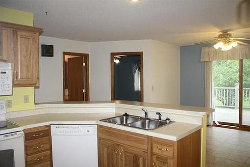 4th image of 705 Southlawn Ct