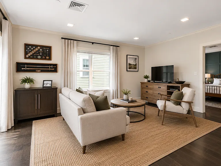 320 Maverick St #204B — Photo 14
