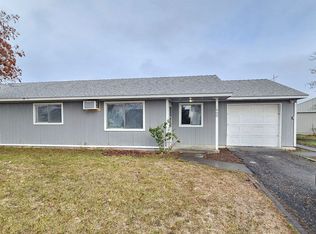 900-902 Lindberg Ln, Moses Lake, WA 98837