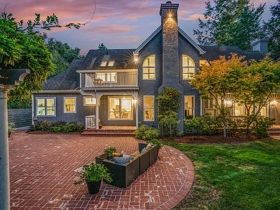 3rd image of 120 Brook Knoll Dr