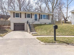 5036 Laurel Ct, Sioux City, IA 51106