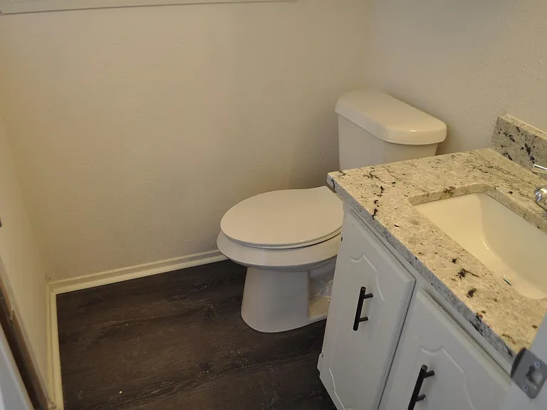 509 Stafford St — Photo 10