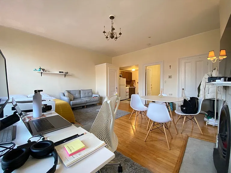 233 Beacon St #9 — Photo 4