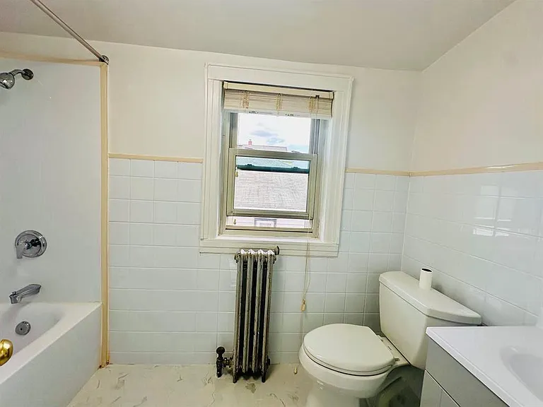 25 Hillview Ave #2 — Photo 3
