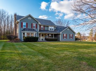11613 N Riverland Rd, Mequon, WI 53092
