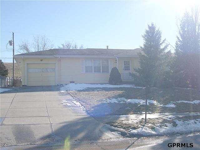 1st image of 4651 Greene Ave
