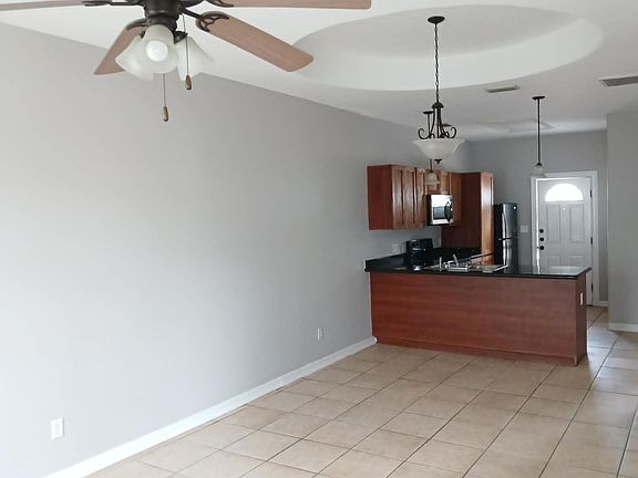 3rd image of 3151 Regal Dr APT A