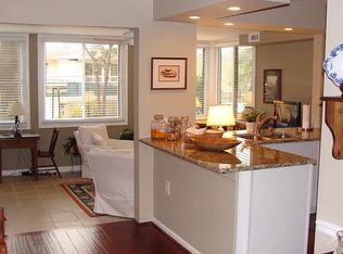 18 Chaumont Sq NW #18, Atlanta, GA 30327