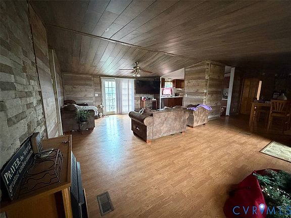 5th image of 509 Grouse Ridge Rd