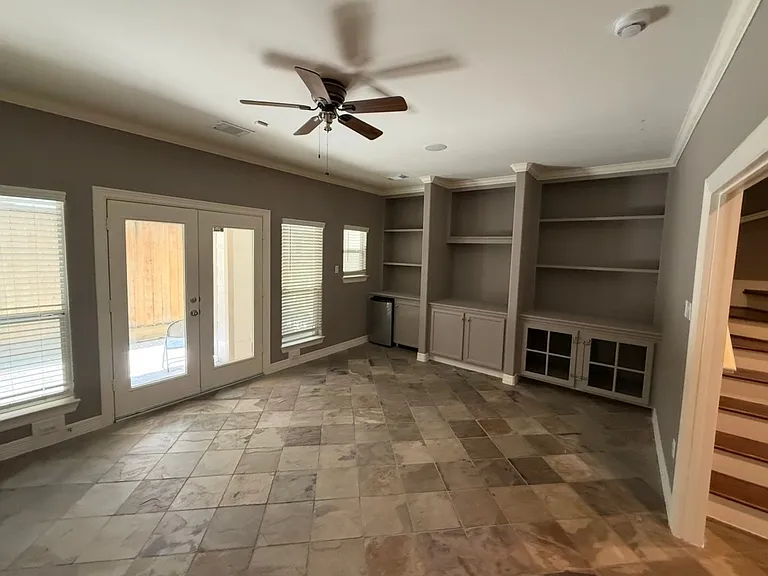 621 Hartman St — Photo 7