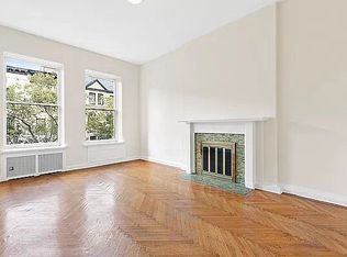44 W 69th St APT 3A, New York, NY 10023