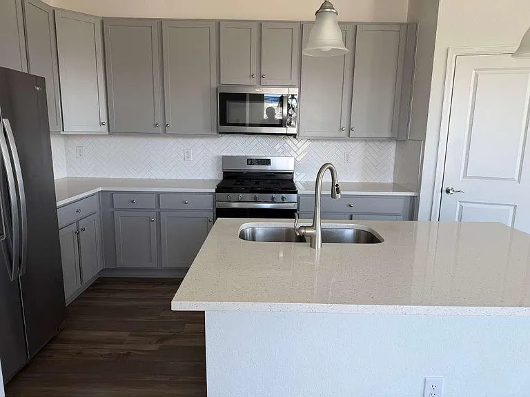 1940 S Poplar Ct — Photo 11