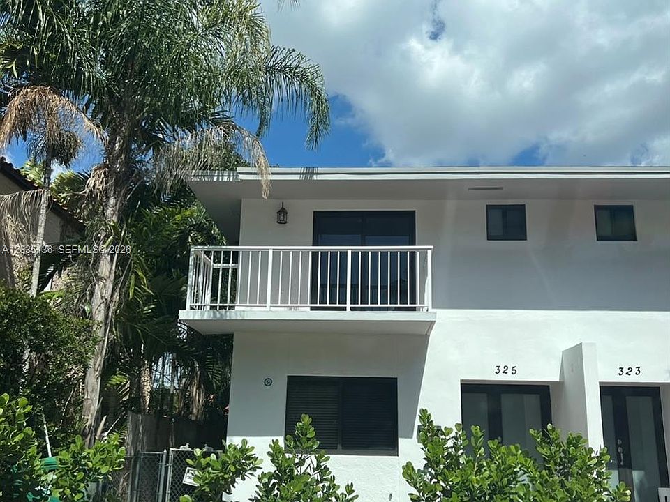 1st image of 325 Menores Ave