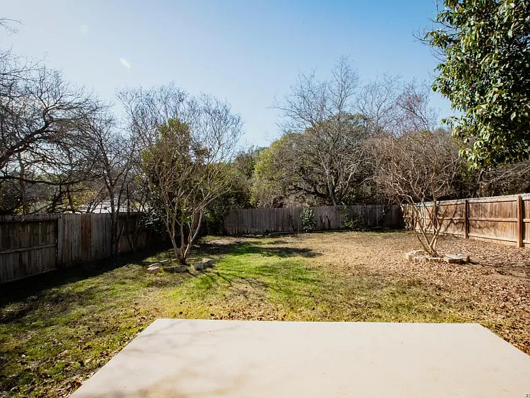 21523 Hyerwood — Photo 12