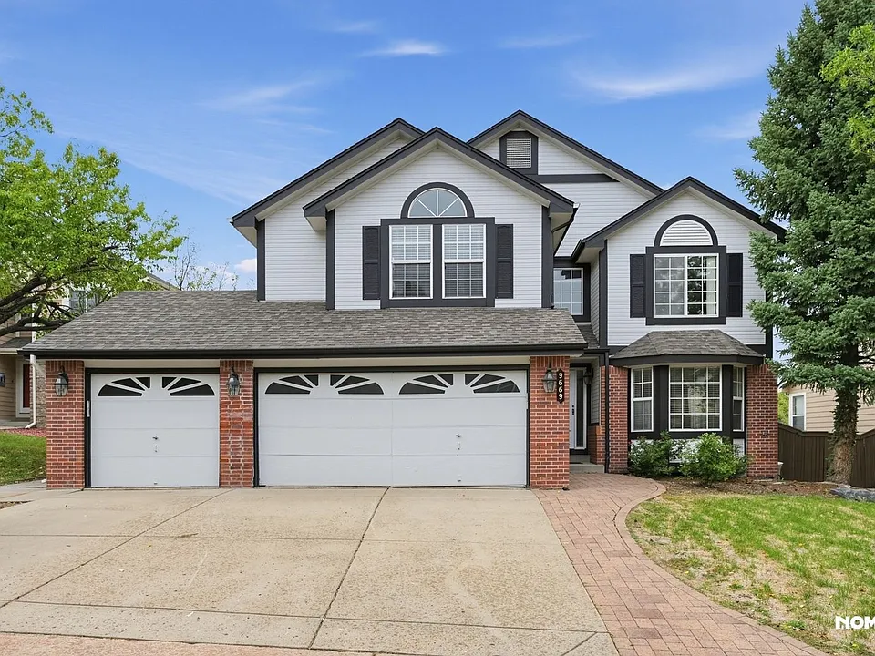 9669 Hemlock Ct
