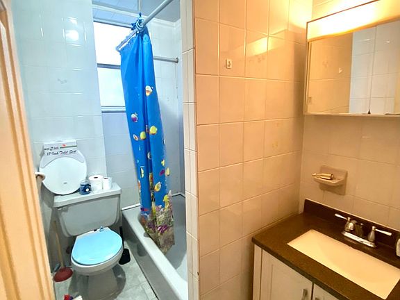 3rd image of 88 Bay 11th St APT 2