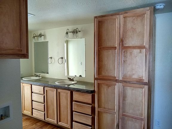 5th image of 400 N Avenue K APT 19