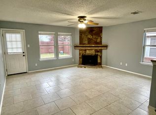 8736 Stonebriar Ln, Fort Worth, TX 76123