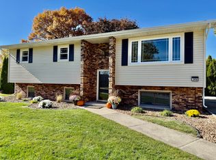 1950 Fairview Ln, Schererville, IN 46375