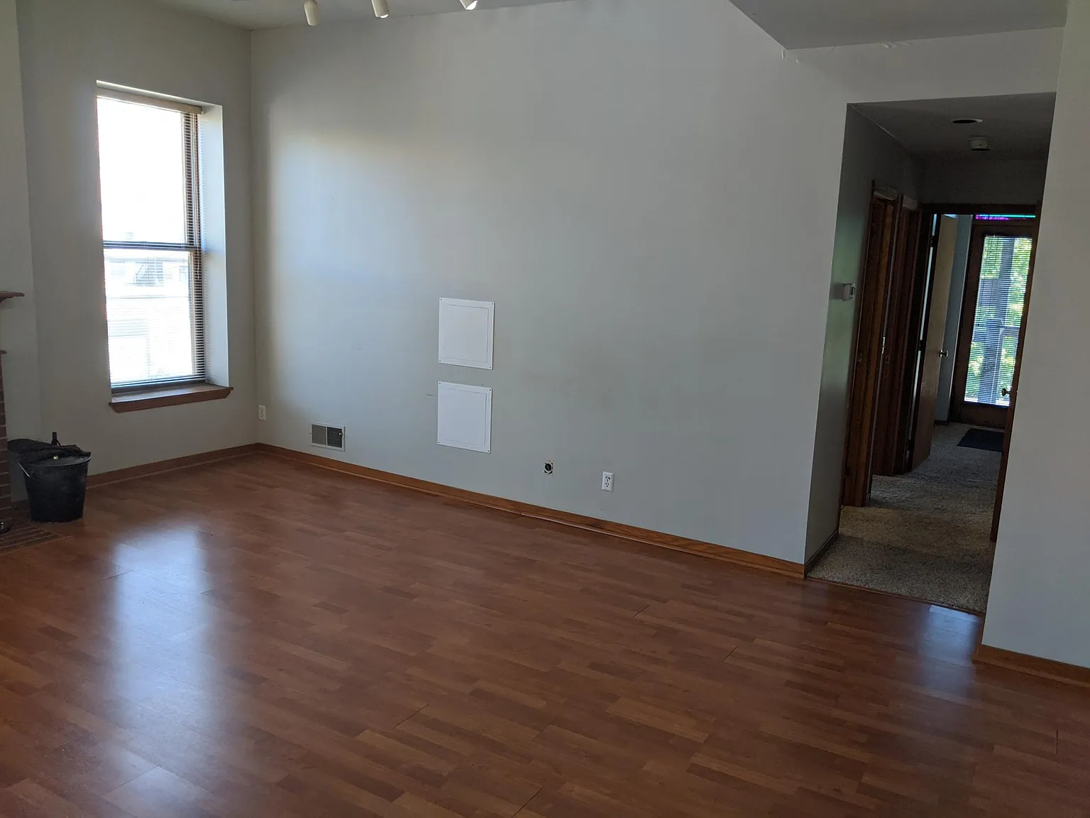 2 bed, 1.5 bath, 900 sqft, $1,750 — Photo 4