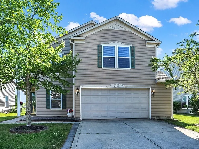 8249 Retreat Ln — Photo 6