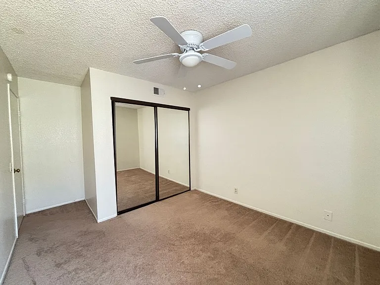 43909 Kennsington Pl — Photo 23