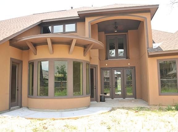 3rd image of 15718 Uvalde Springs Ln