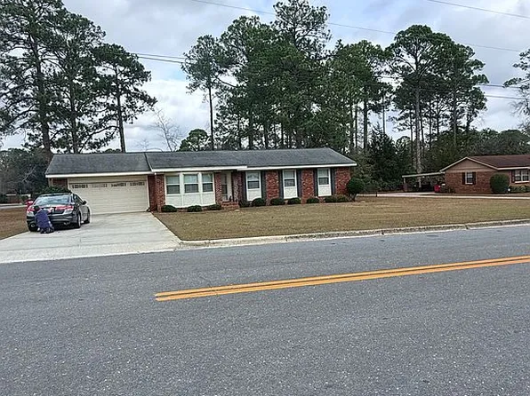 1201 22nd St E, Tifton, GA 31794