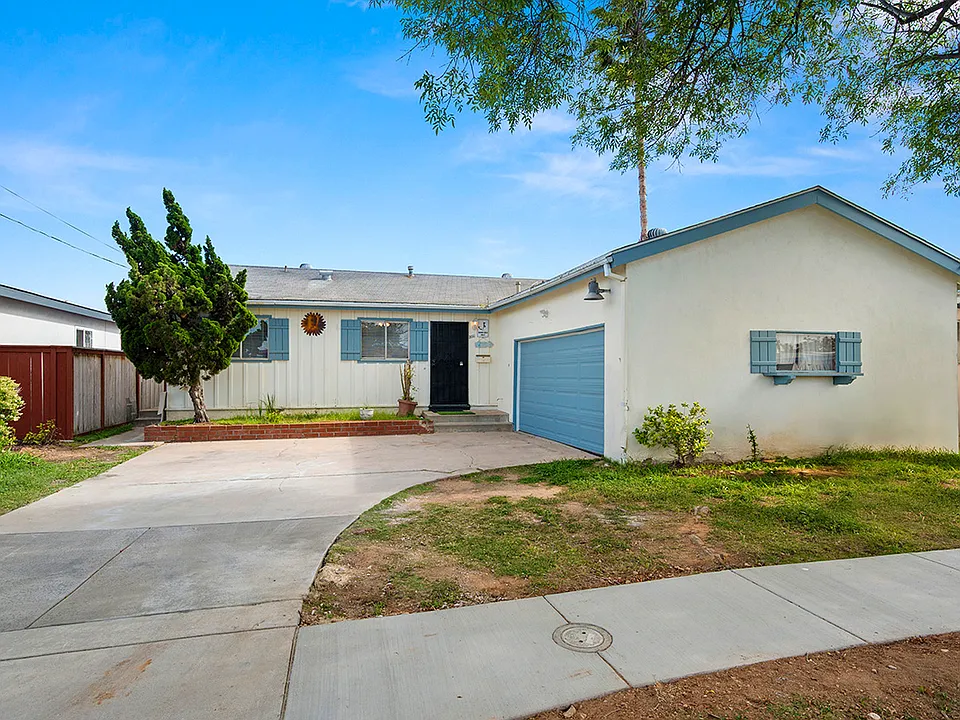 3641 Martha St